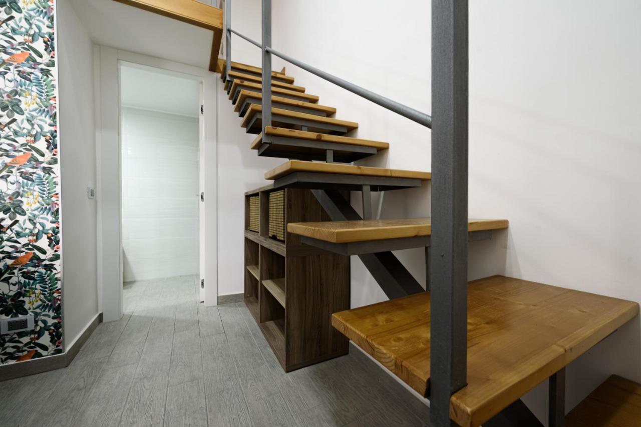 Af Apartment *